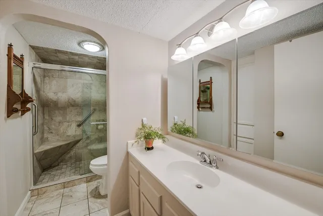 $1,850 | 15 Casa Verde Street, Lakeway, TX 78734