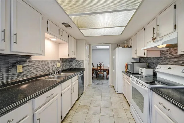 $1,850 | 15 Casa Verde Street, Lakeway, TX 78734