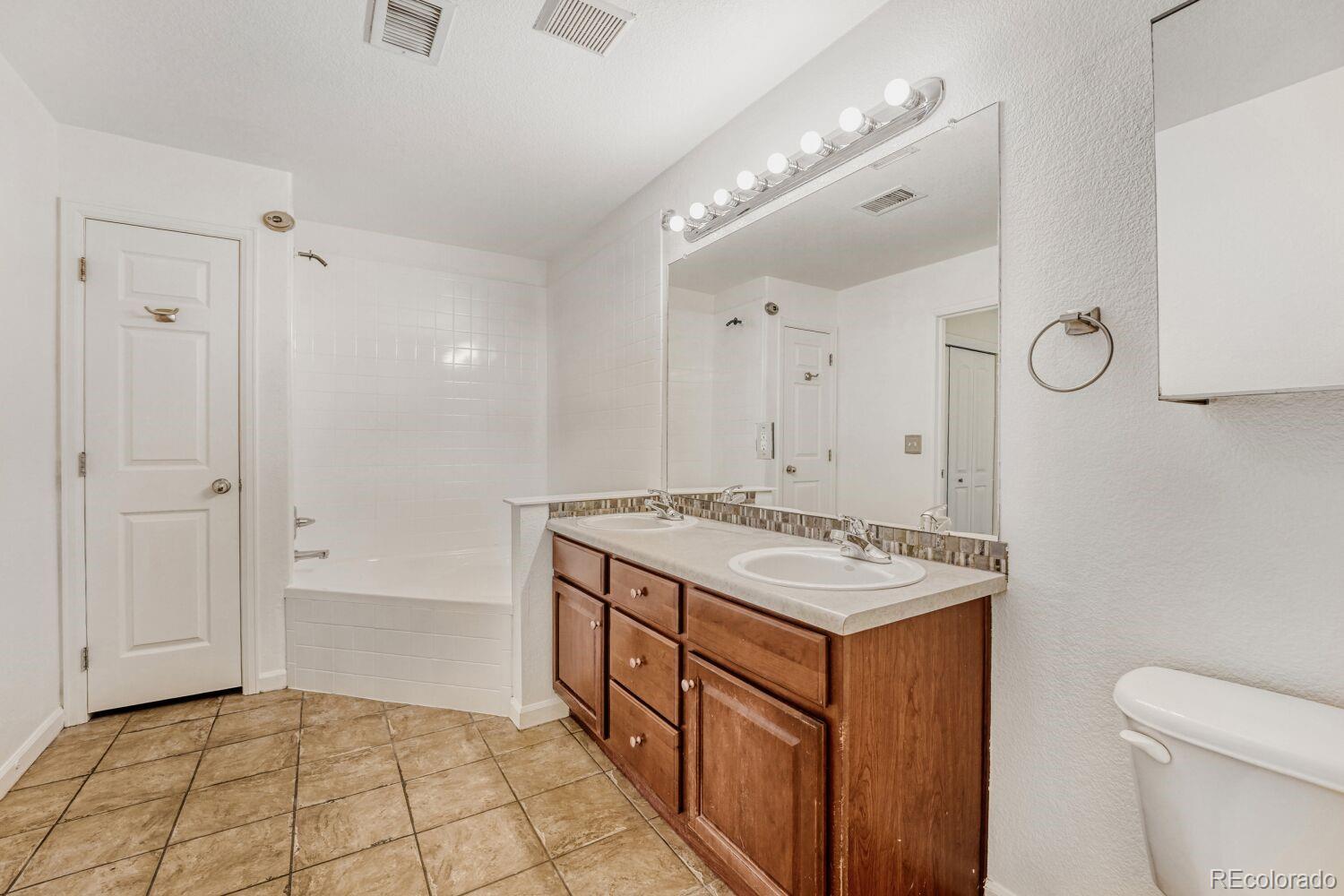 5800 Tower Road, Unit 1302 Denver, CO 80249 - Photo 14 of 19