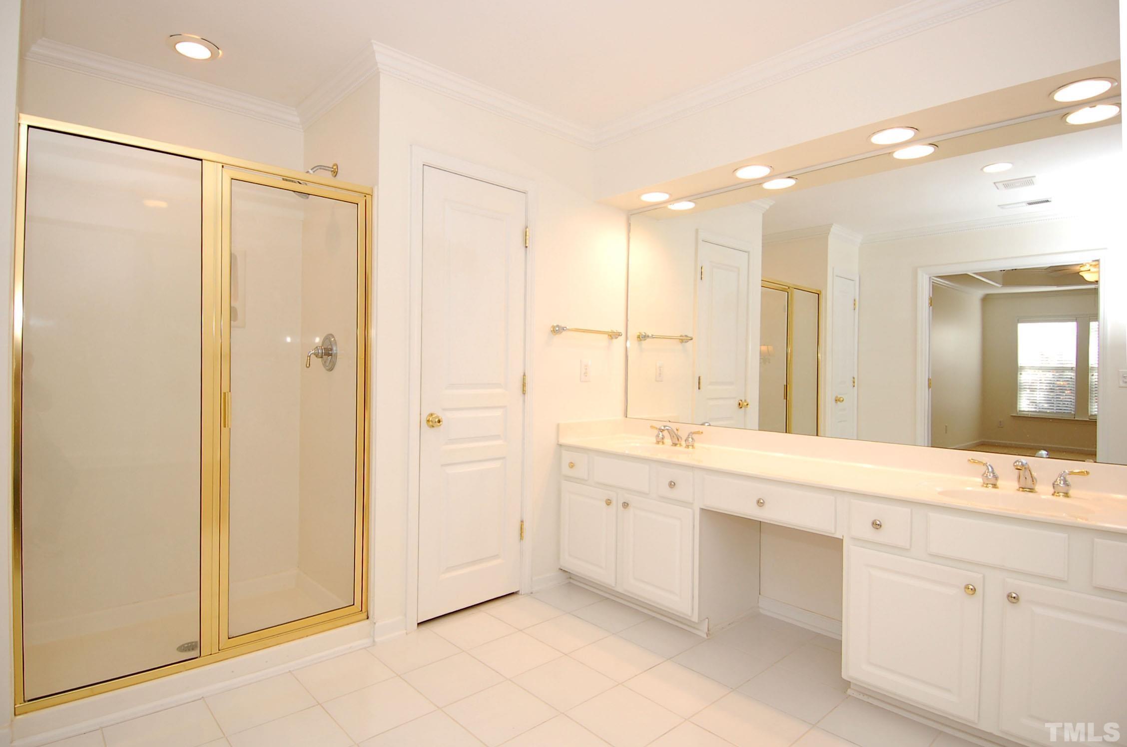3611 Lion Ridge Court Raleigh, NC 27612 - Photo 13 of 22 Photo #13