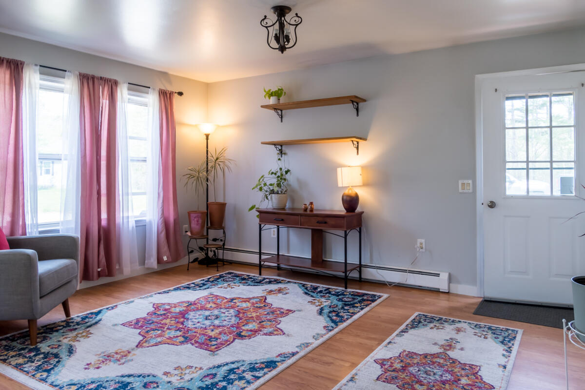 10 Radley Road Freeport, ME 04032 - Photo 13 of 44 6-Living room (1 of 3)