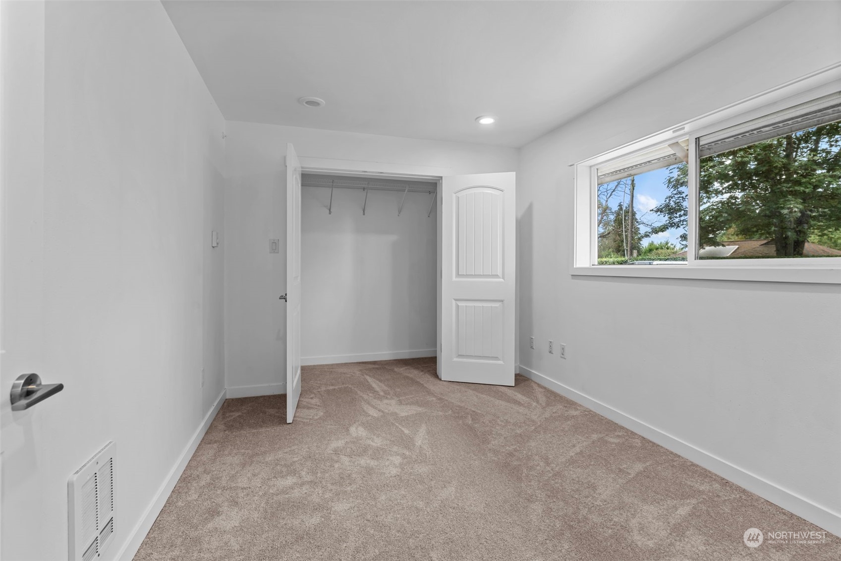 21458 Military Road South SeaTac, WA 98198 - Photo 17 of 32 Gallery Image 17