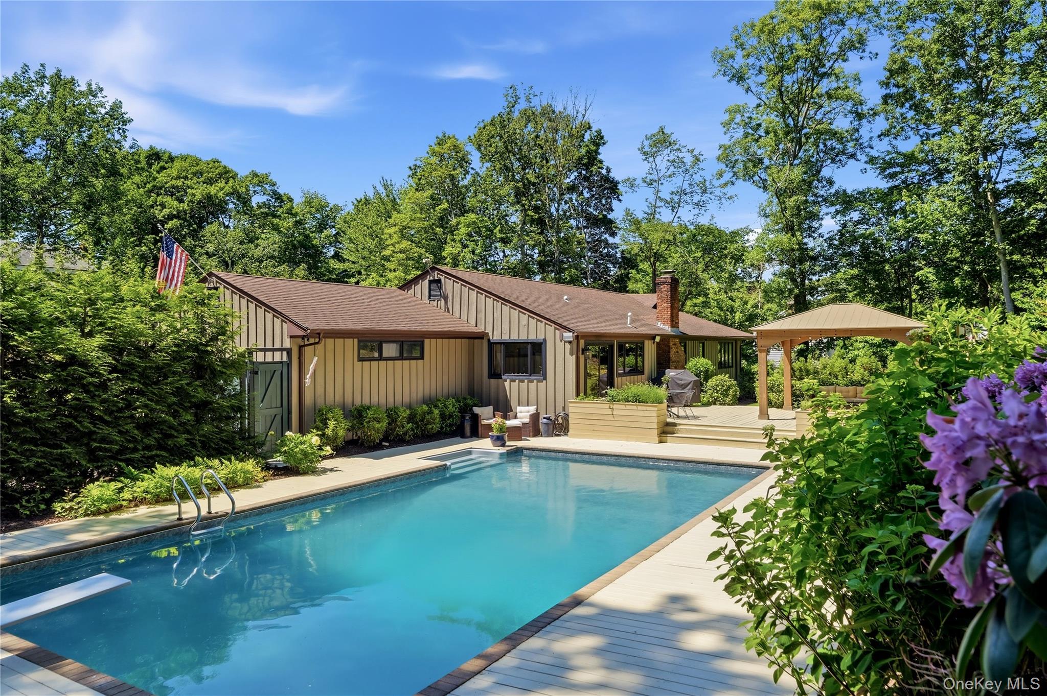 53 Soundview Drive Shoreham, NY 11786 - Photo 37 of 44