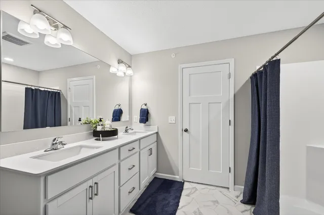 $297,900 | 12658 Pond View Road, Zimmerman, MN 55398