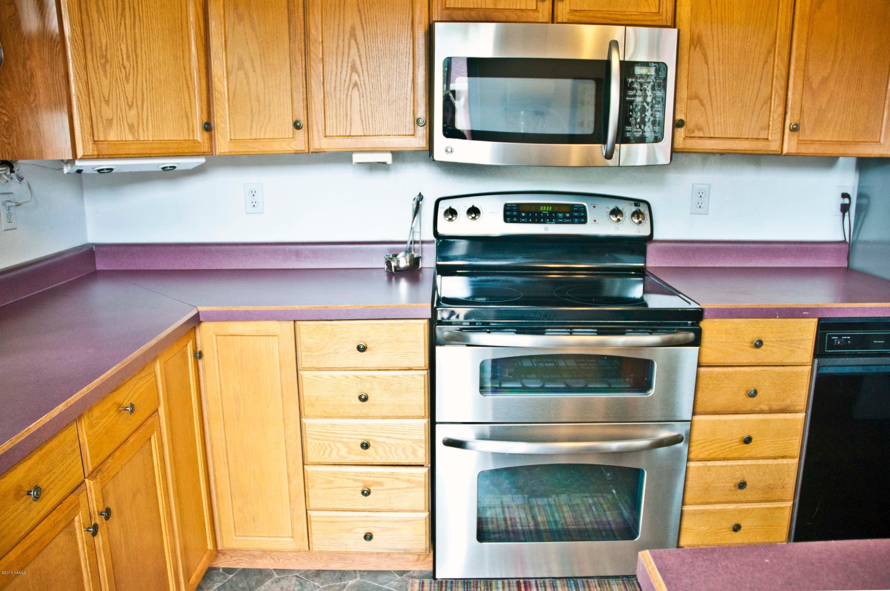 2809 East Lockett Road Flagstaff, AZ 86004 - Photo 6 of 21 Lockett Kitchen 2