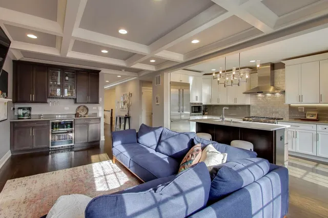 $1,450,000 | 2429 West Pensacola Avenue, Chicago, IL 60618