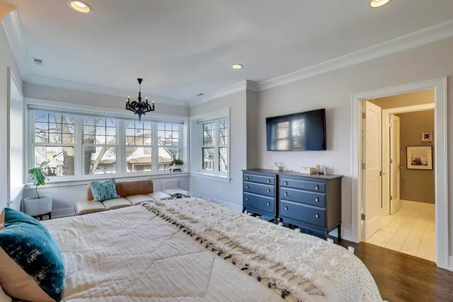 $1,450,000 | 2429 West Pensacola Avenue, Chicago, IL 60618