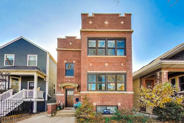$1,450,000 | 2429 West Pensacola Avenue, Chicago, IL 60618