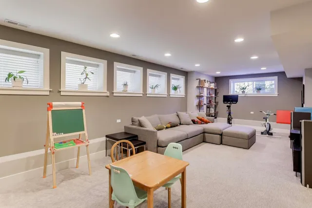 $1,450,000 | 2429 West Pensacola Avenue, Chicago, IL 60618