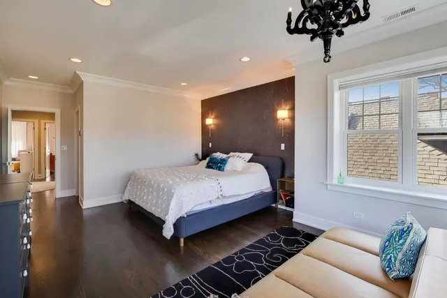 $1,450,000 | 2429 West Pensacola Avenue, Chicago, IL 60618