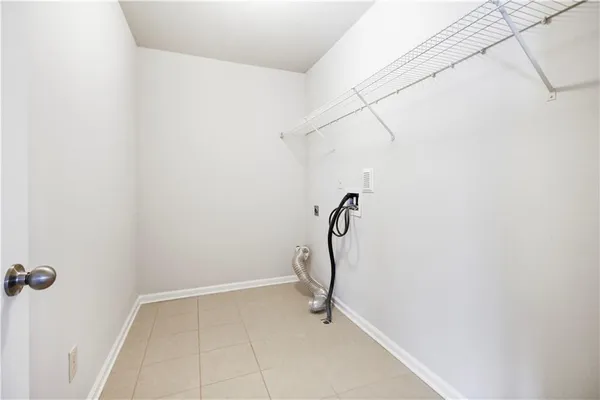 $3,200 | 5090 Breezewood Circle, Alpharetta, GA 30004