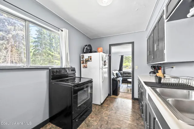 $390,000 | 14 Lilac Avenue, Kingston, ID 83839