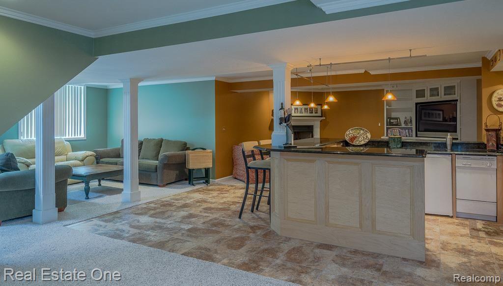 633 Appoline Court Rochester, MI 48307 - Photo 30 of 32 633 Appoline, Rochester MI, Koteles, 05-18-15-945-24.jpg