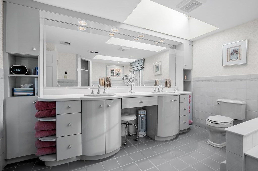 2 Huntingdon Road Lynnfield, MA 01940 - Photo 32 of 41 Gallery Image 32