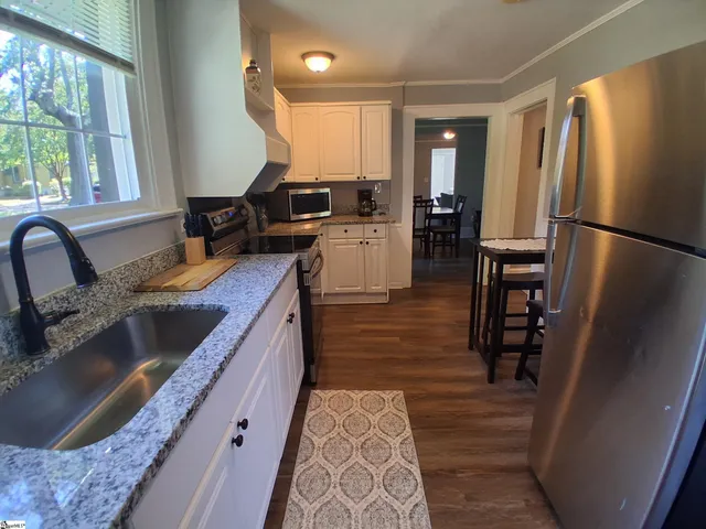 $3,500 | 506 Pinckney Street, Greenville, SC 29601