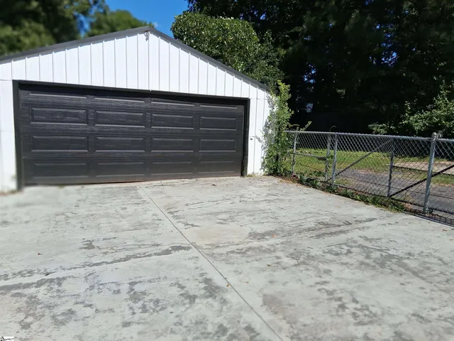 $3,500 | 506 Pinckney Street, Greenville, SC 29601