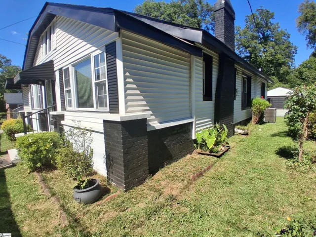 $3,500 | 506 Pinckney Street, Greenville, SC 29601