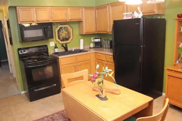 $129,900 | 1106 South 7th Street, Unit 1, Sheboygan, WI 53081