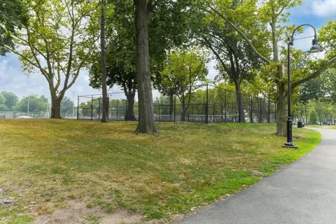 $325,000 | 277 Harrison Avenue, Unit E7, Jersey City, NJ 07304