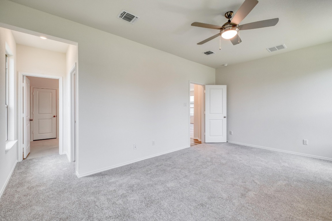 910 Yellow Ribbon Trail Jarrell, TX 76537 - Photo 13 of 25