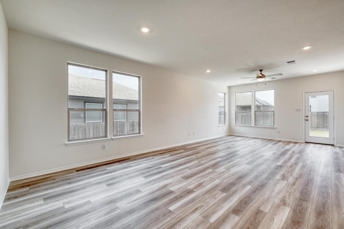 910 Yellow Ribbon Trail Jarrell, TX 76537 - Photo 3 of 25