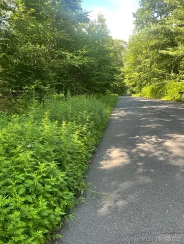 $615,000 | 24 Costa Lane, Redding, CT 06896