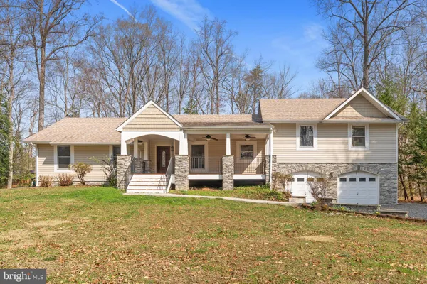 $950,000 | 215 Lakewood Landing Drive, Bumpass, VA 23024