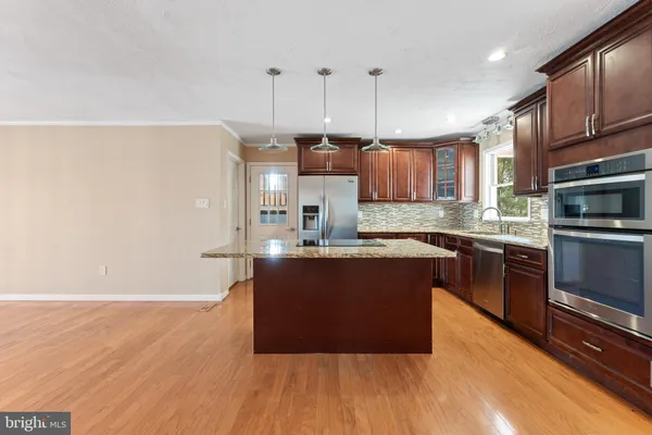 $950,000 | 215 Lakewood Landing Drive, Bumpass, VA 23024