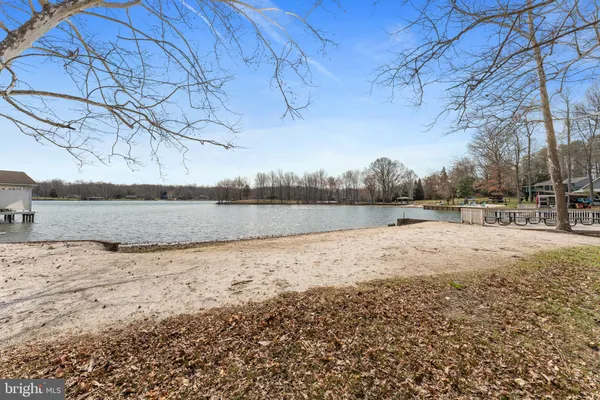 $950,000 | 215 Lakewood Landing Drive, Bumpass, VA 23024