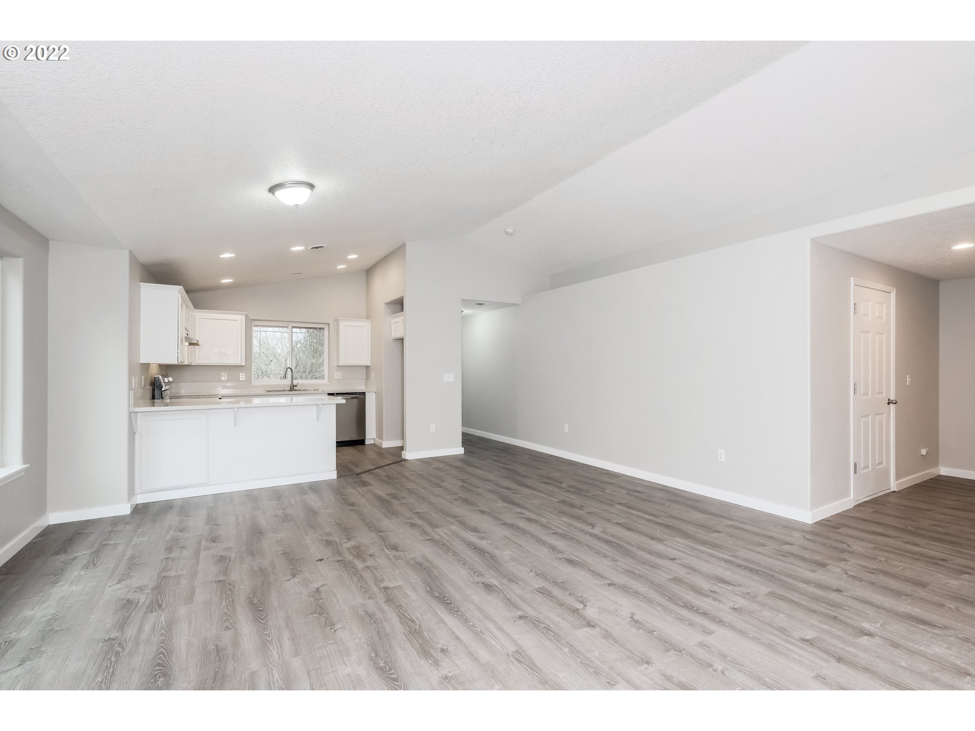 22459 Southwest Murdock Road Sherwood, OR 97140 - Photo 9 of 25 Gallery Image 9