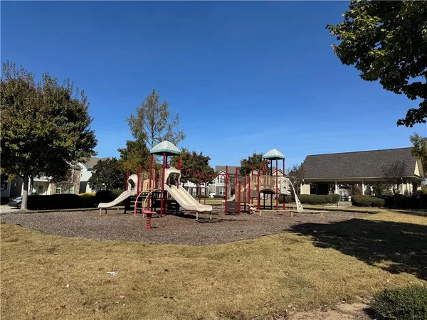 $220,000 | 745 Crestwell Circle, Atlanta, GA 30331
