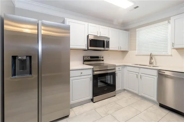 $249,000 | 745 Crestwell Circle, Atlanta, GA 30331