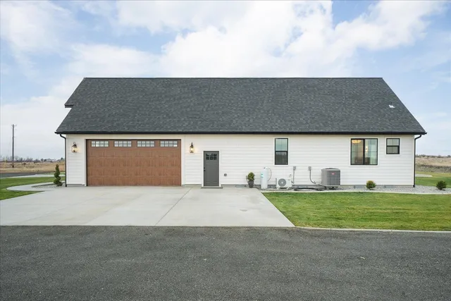 $1,150,000 | 23070 West McFarlane Road, Medical Lake, WA 99022