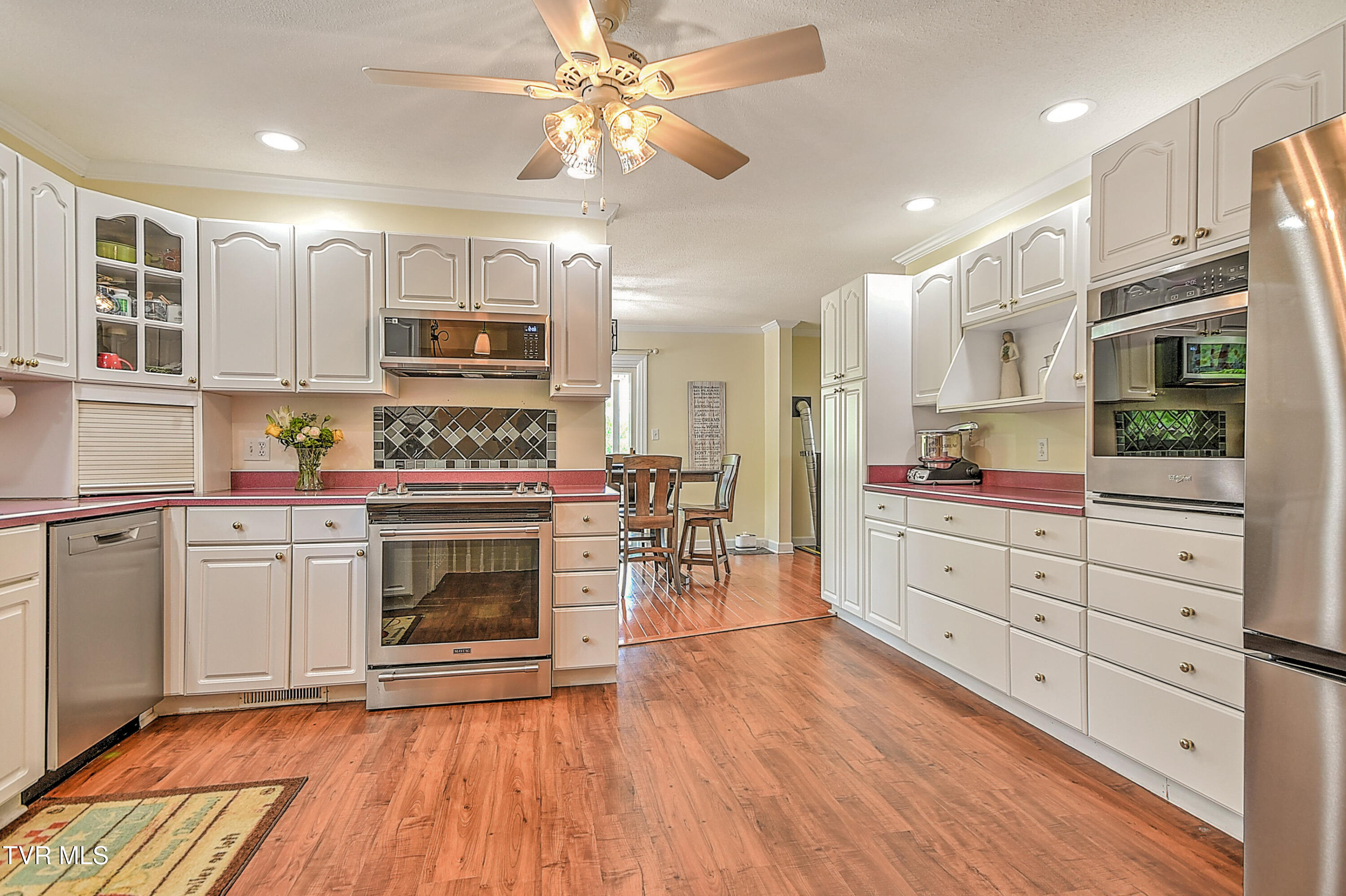 161 Judge Ben Allen Road Elizabethton, TN 37643 - Photo 22 of 88 161 Judge Ben Allen LC-17