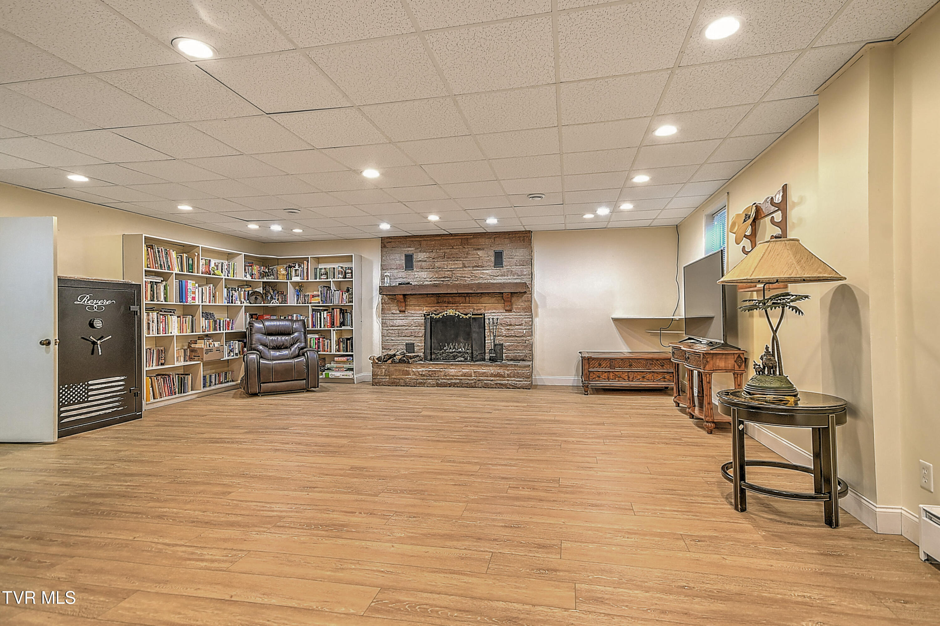 161 Judge Ben Allen Road Elizabethton, TN 37643 - Photo 41 of 88 161 Judge Ben Allen LC-36