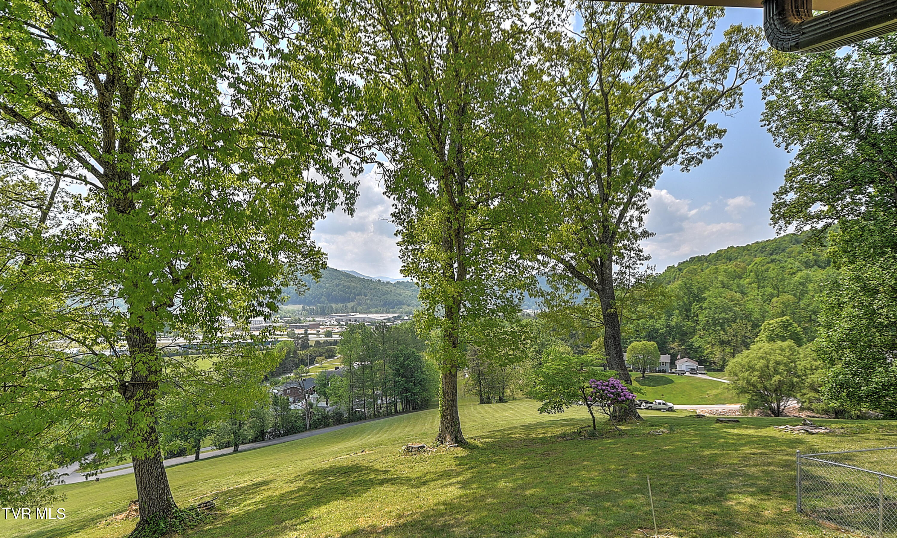 161 Judge Ben Allen Road Elizabethton, TN 37643 - Photo 57 of 88 161 Judge Ben Allen LC-51