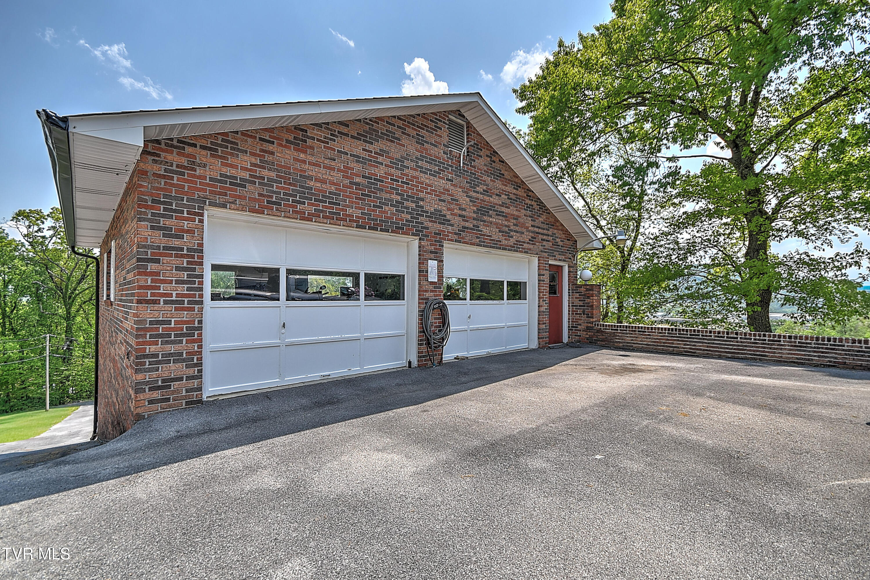 161 Judge Ben Allen Road Elizabethton, TN 37643 - Photo 65 of 88 161 Judge Ben Allen LC-59