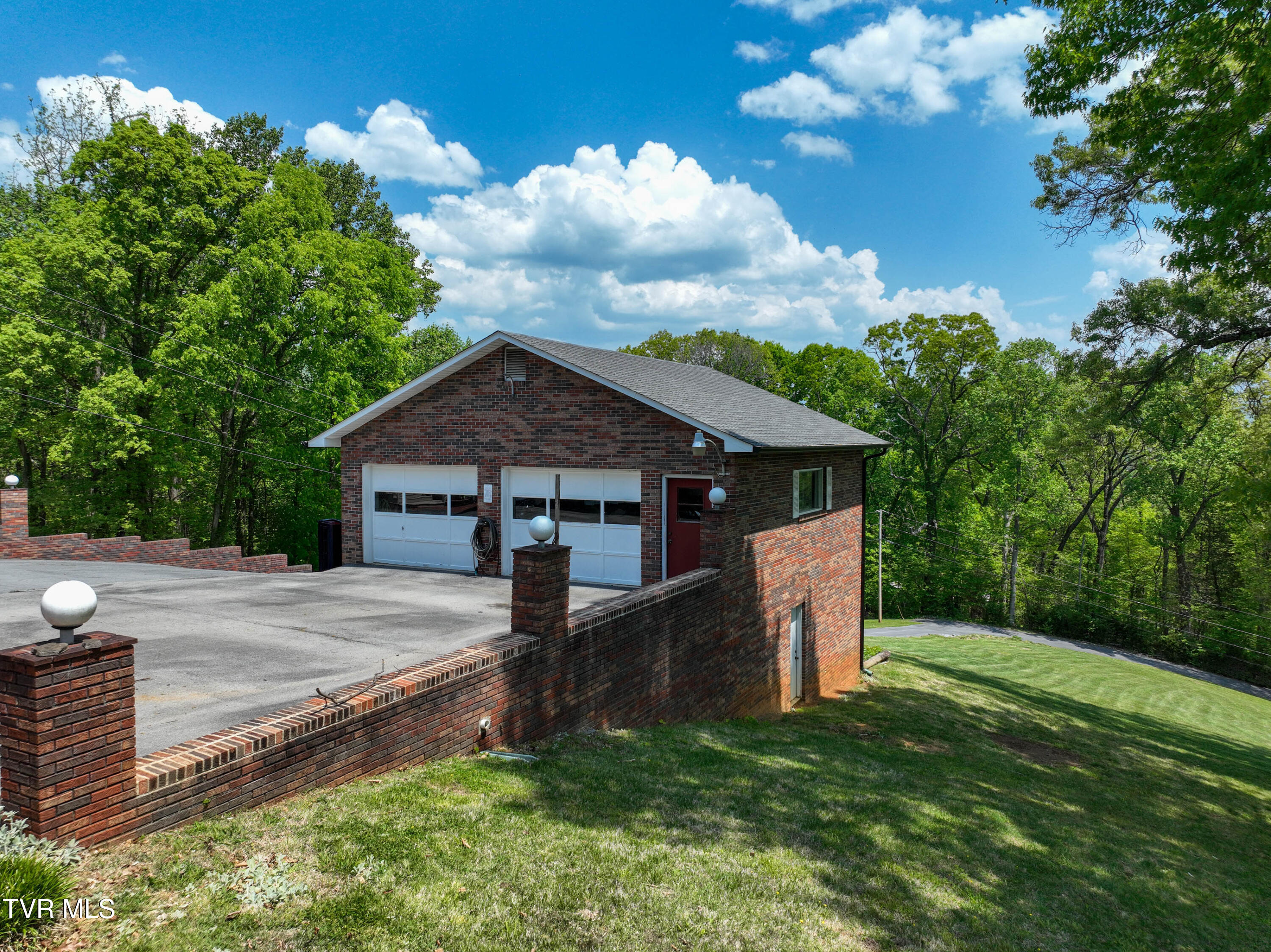 161 Judge Ben Allen Road Elizabethton, TN 37643 - Photo 71 of 88 161 Judge Ben Allen Rd Drone CLEMSON-21