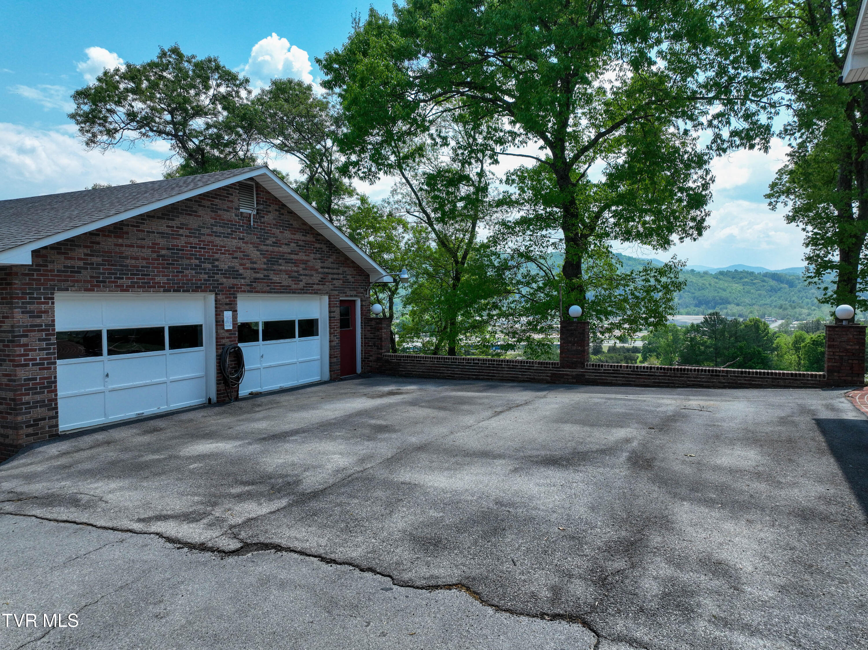 161 Judge Ben Allen Road Elizabethton, TN 37643 - Photo 72 of 88 161 Judge Ben Allen Rd Drone CLEMSON-22