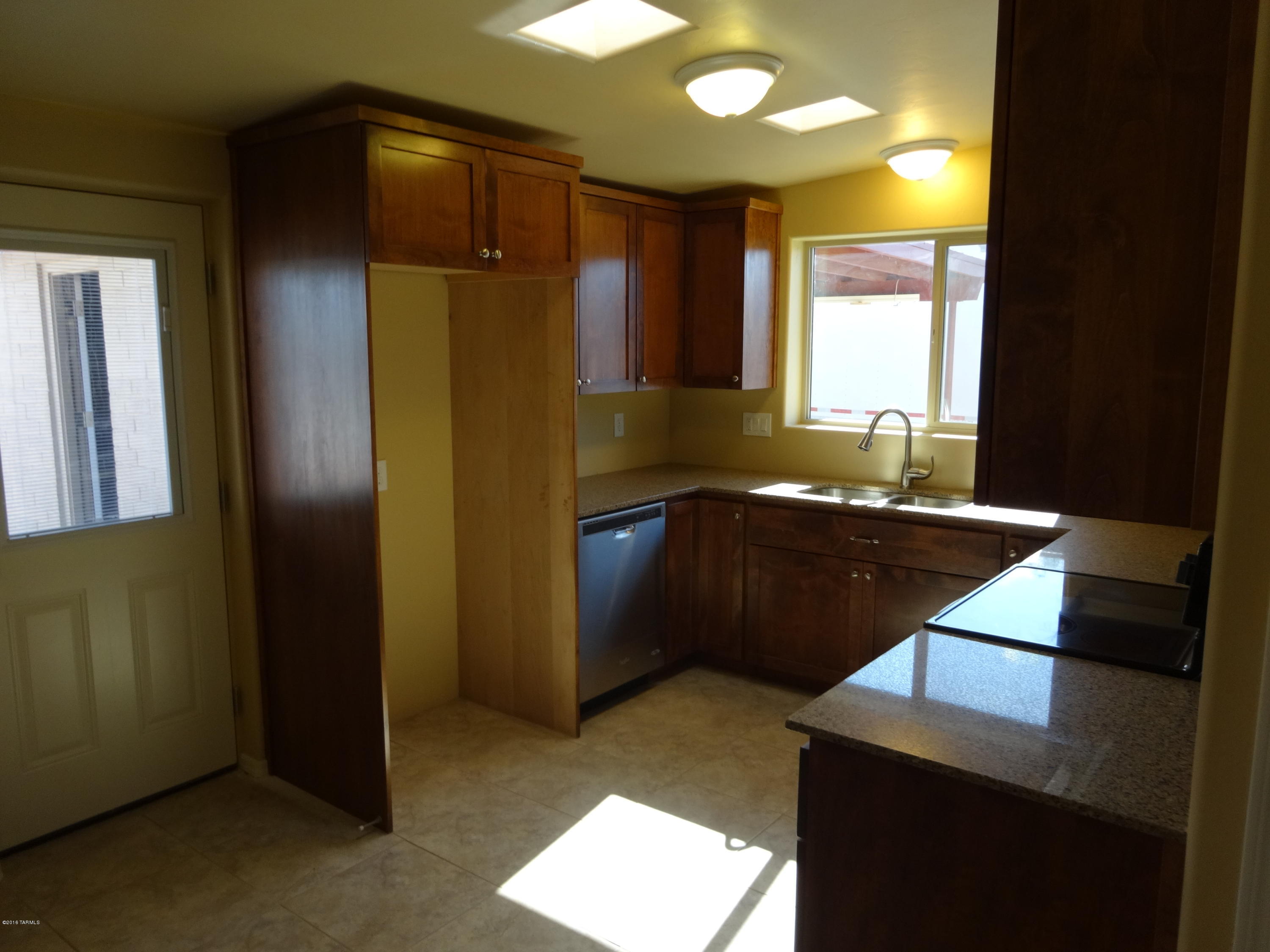 1255 West River Road Tucson, AZ 85704 - Photo 6 of 42 Gallery Image 6