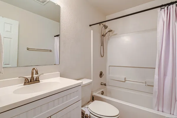 $2,150 | 803 Western Star, San Antonio, TX 78260