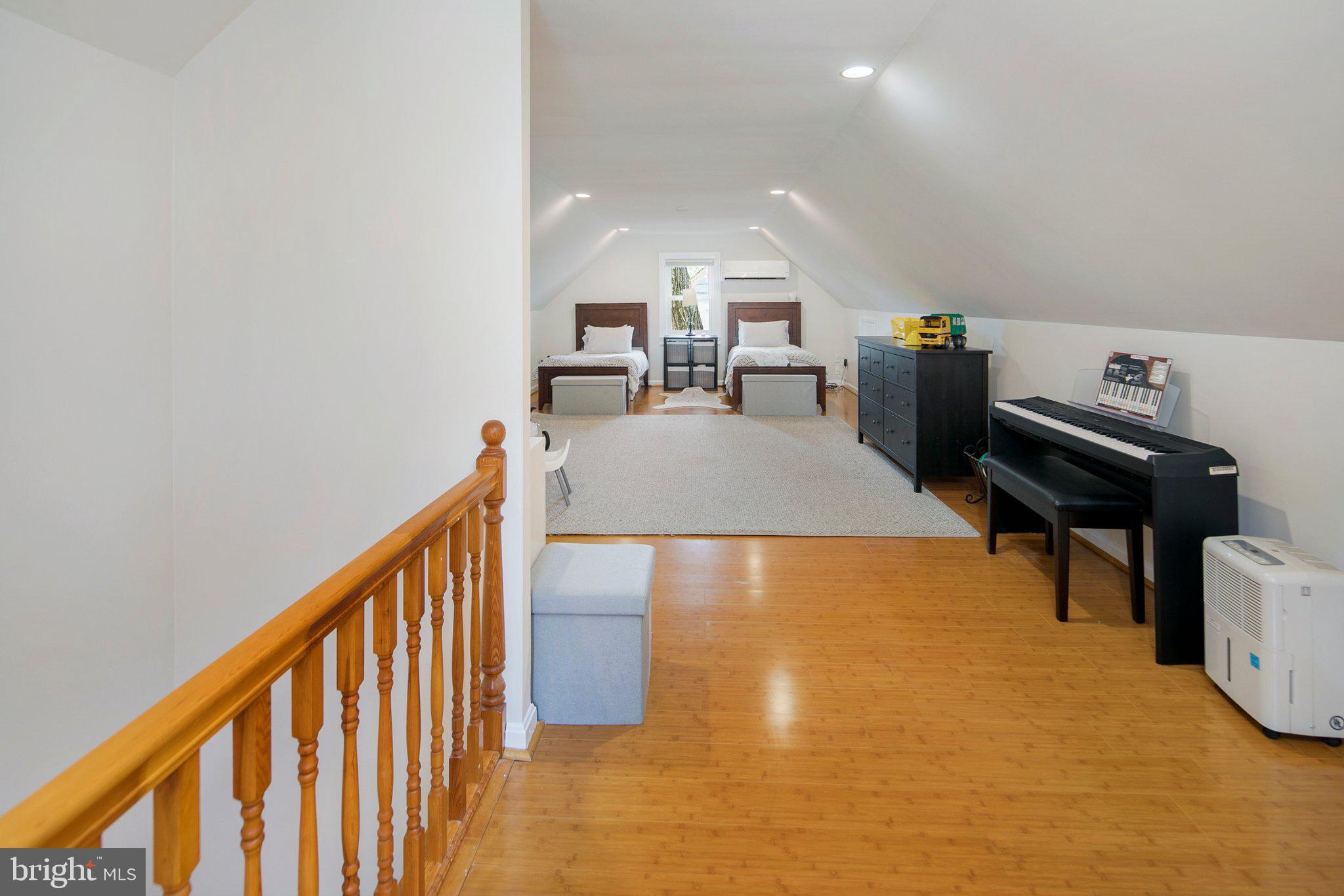 8215 Cedar Street Silver Spring, MD 20910 - Photo 15 of 45 Gallery Image 15