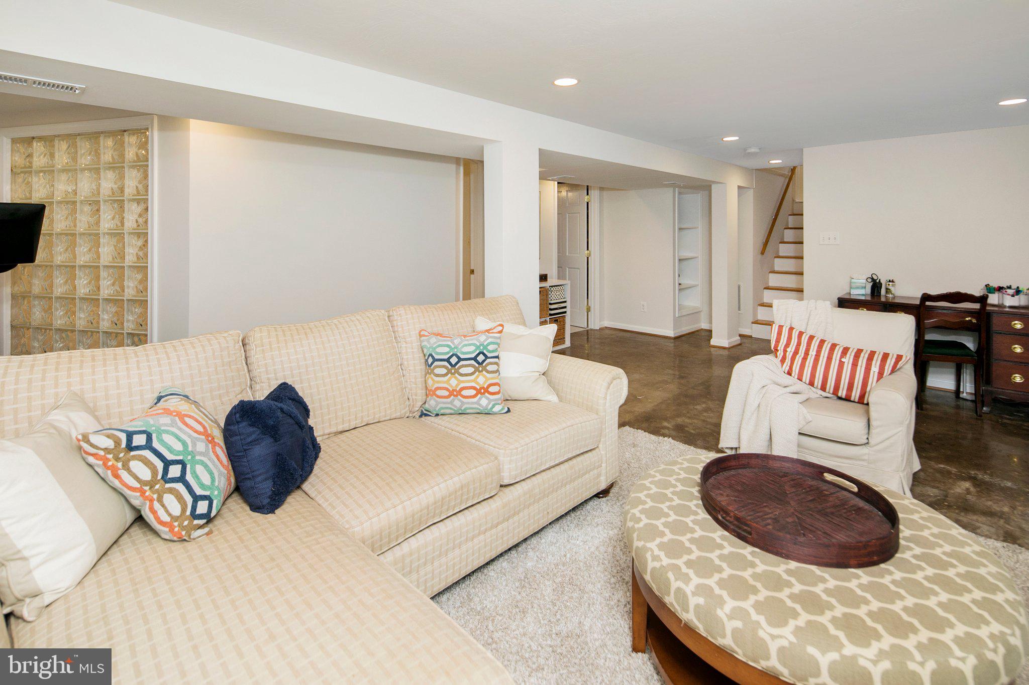 8215 Cedar Street Silver Spring, MD 20910 - Photo 23 of 45 Gallery Image 23
