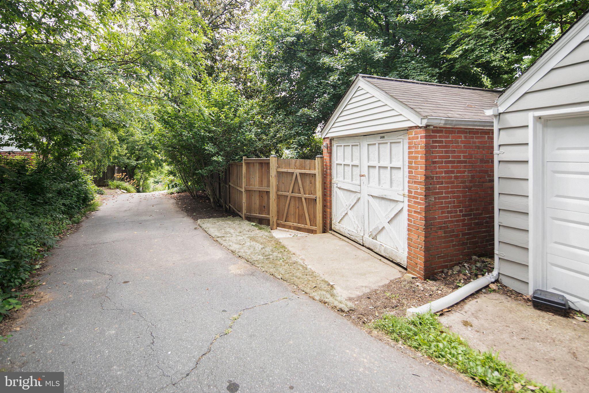 8215 Cedar Street Silver Spring, MD 20910 - Photo 31 of 45 Gallery Image 31