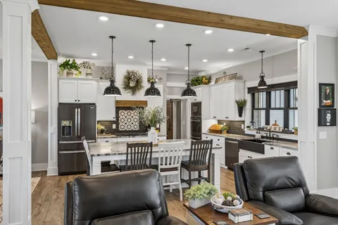 $1,949,000 | Undisclosed Address, College Grove, TN 37046