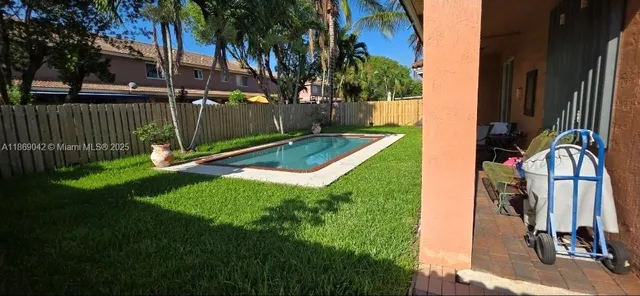 $877,777 | 16448 Southwest 67th Terrace, Miami, FL 33193