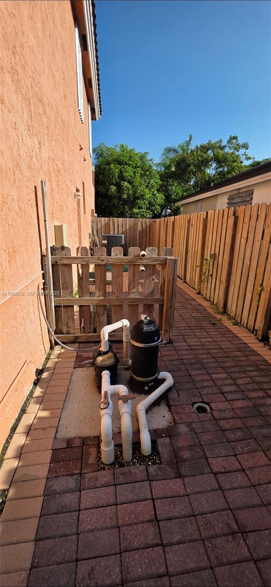 16448 Southwest 67th Terrace Miami, FL 33193 - Photo 53 of 54 a view of outdoor space with lounge chair