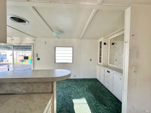 $31,500 | 92 Goldenrod Street, Vallejo, CA 94589
