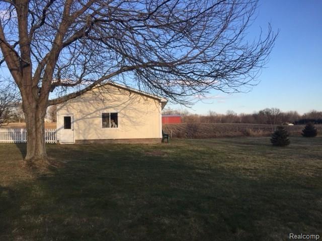 335 West Coon Lake Road Howell, MI 48843 - Photo 11 of 25