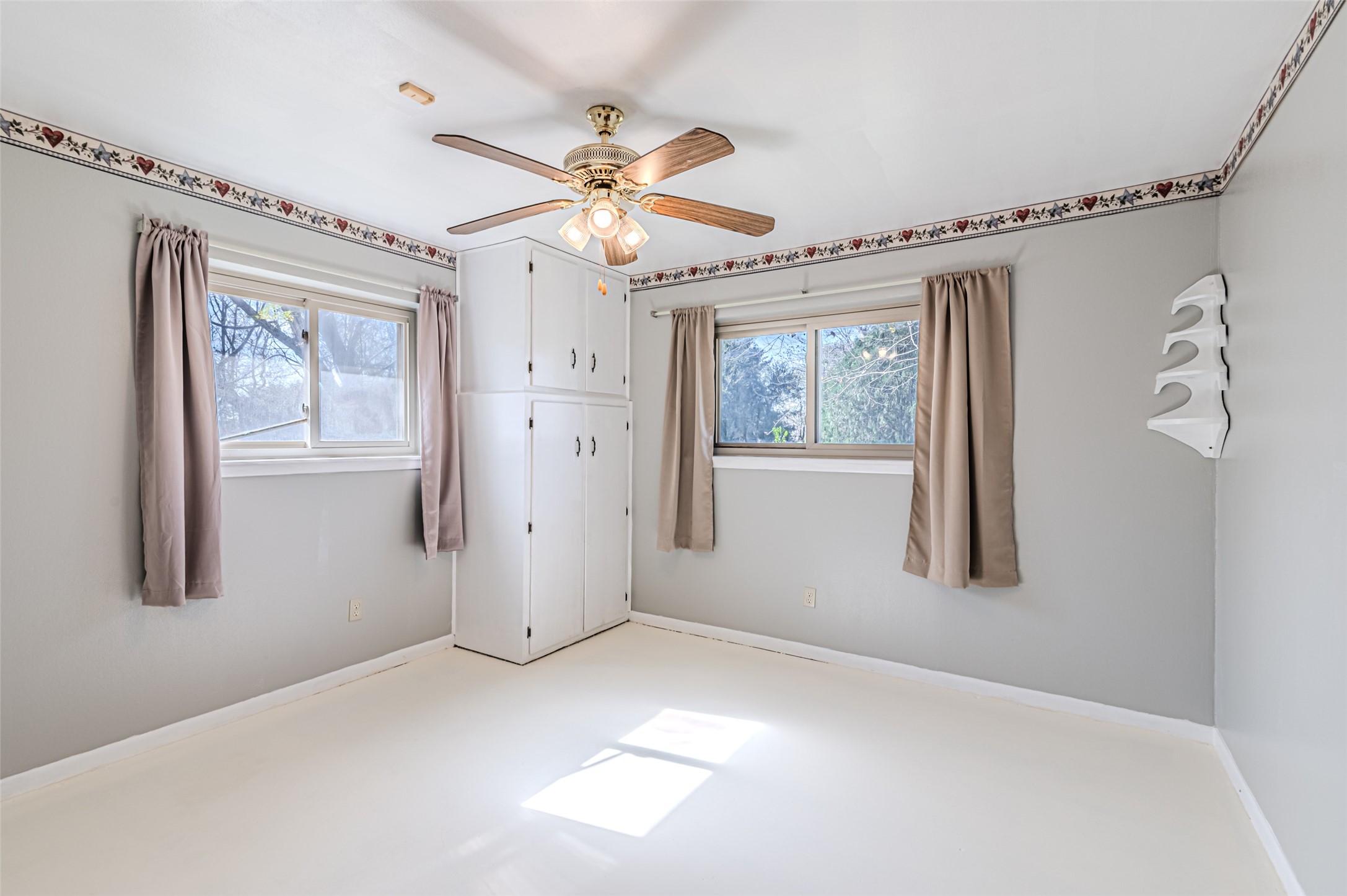 1126 10th Street Hempstead, TX 77445 - Photo 30 of 34 a view of an empty room with a window